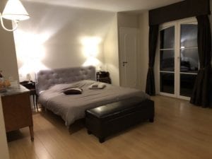 Chambre d'hôtes gay à Louve-La-Neuve