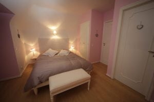 Chambre d'hôtes gay à Louve-La-Neuve