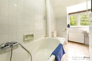 Chambre d'hôtes gay à Louve-La-Neuve