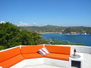PARAISO DE LOS ANGELES est une petite propriété exclusive au sud de la côte pacifique mexicaine, dans l’état de Oaxaca. il se trouve entre le village de pêche