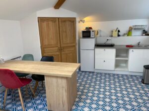 Le Gite Grenoble L'O Bleue propose 3 appartements totalement autonome avec piscine chauffée de Mi-Mai à fin Oct