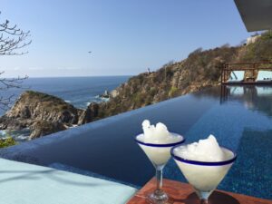 thumbnail_PISCINA 1 – HOME CARROUSSEL 2