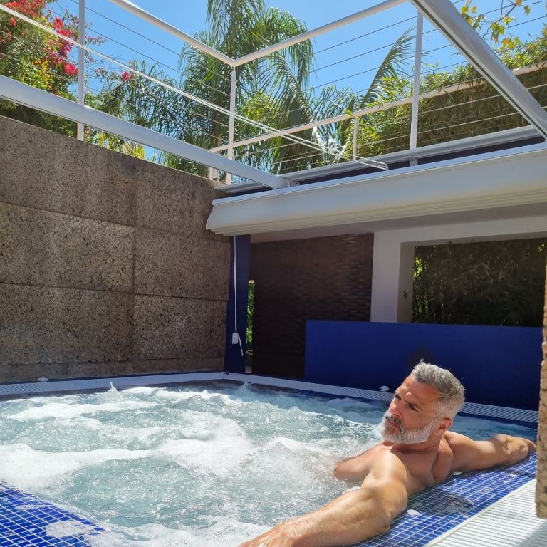 Maison d'hôtes 100% gay men only au Portugal